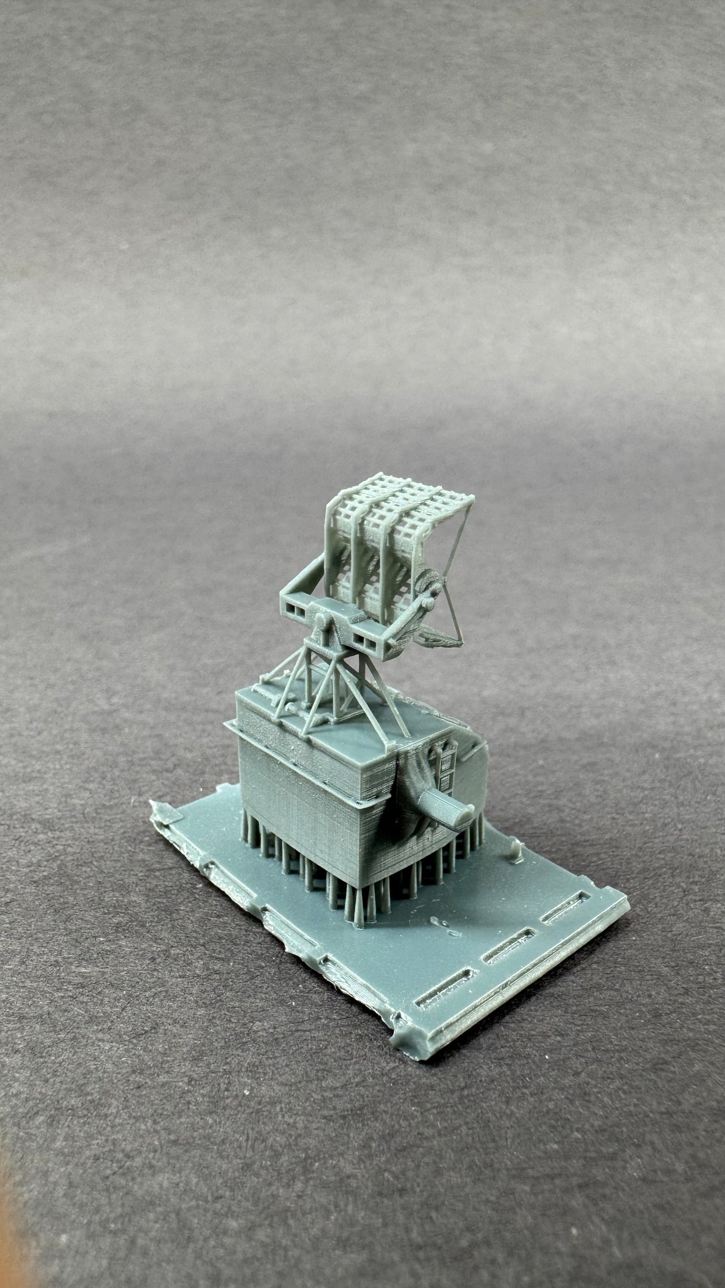 1/200 Mk 37 Fire Control with Mk 4 Radar