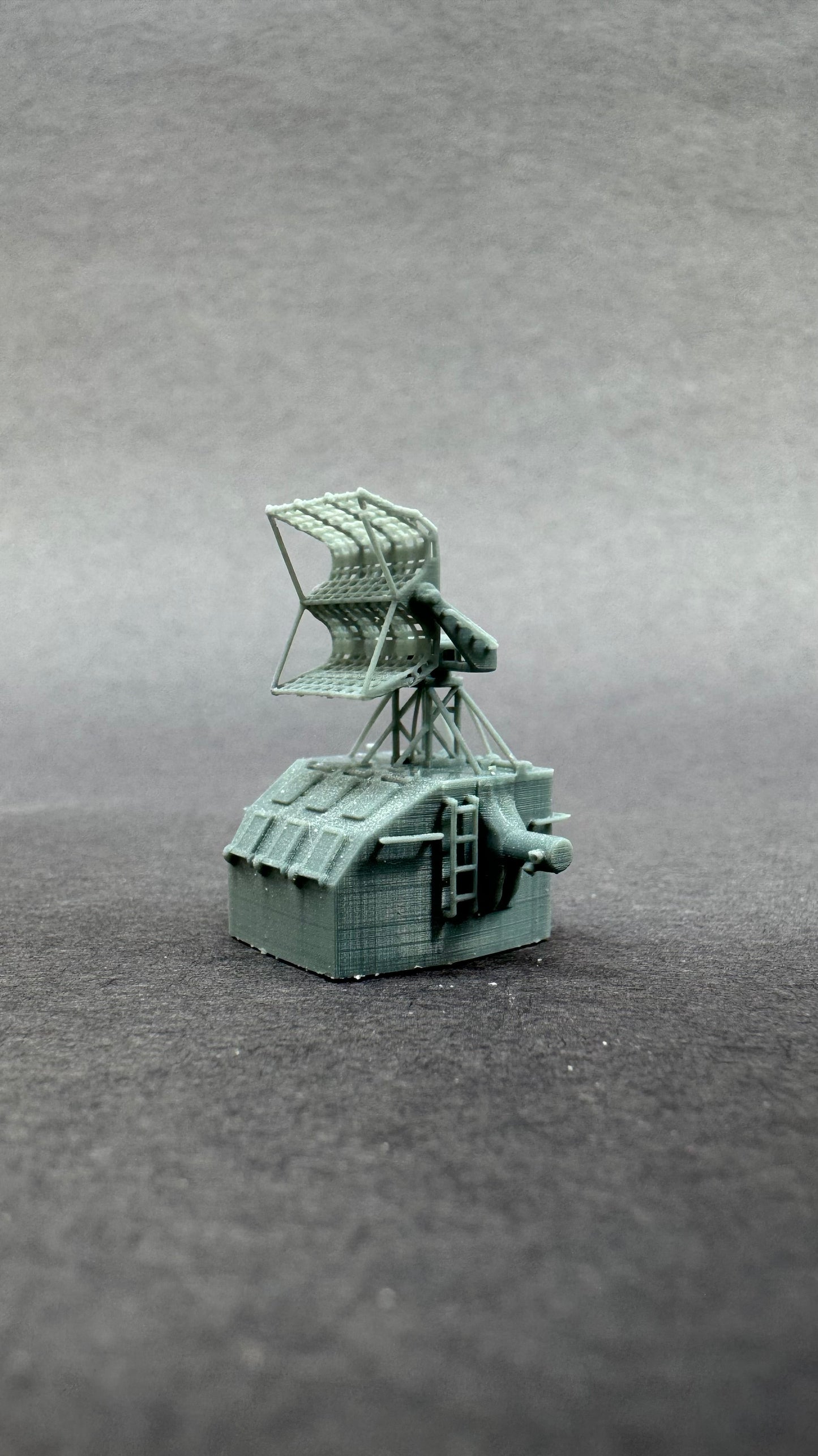 1/200 Mk 37 Fire Control with Mk 4 Radar